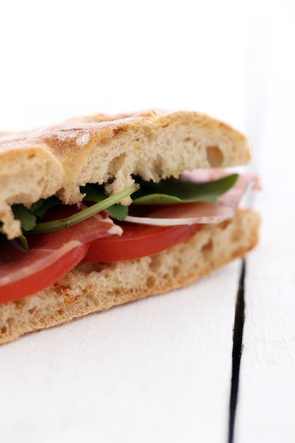 Foto gratuita panino delizioso