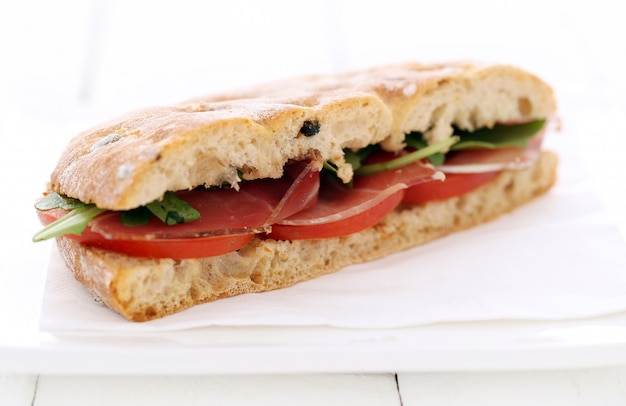 Foto gratuita panino delizioso