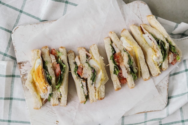 Free photo delicious sandwiches with white bread