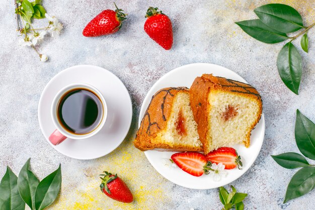 Delicious strawberry chocolate cake with fresh strawberries