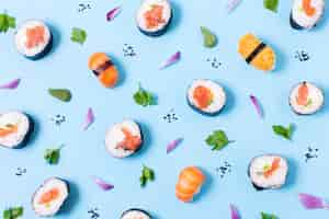 Free photo delicious sushi rolls on table