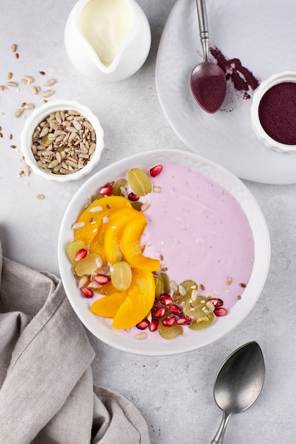 Delicious sweet açai bowl arrangement