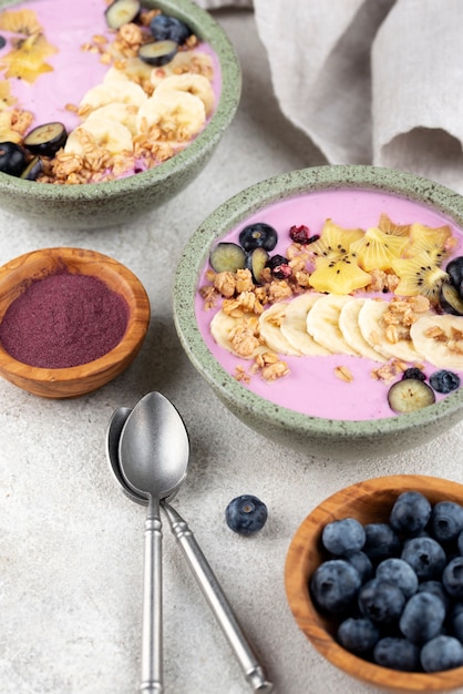 Delicious sweet açai bowl composition