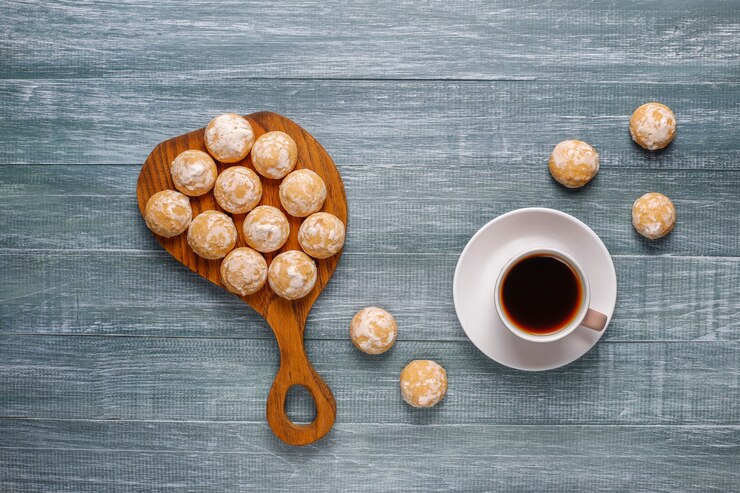 Free Photo delicious traditional russian gingerbread with apple, top view