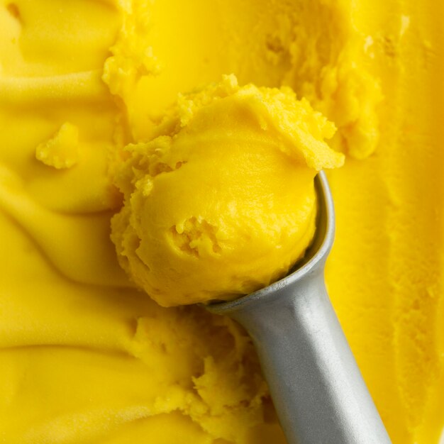おいしい黄色いアイスクリーム