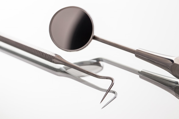 Free photo dentists' instruments