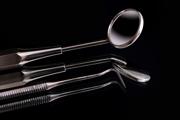 Инструменты стоматологов