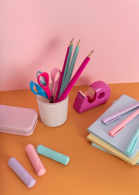 Desk arrangement with notebooks