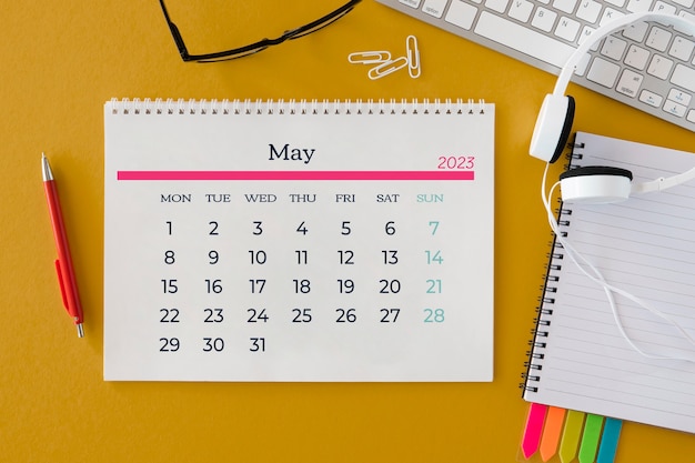 Desk calendar with texts in english