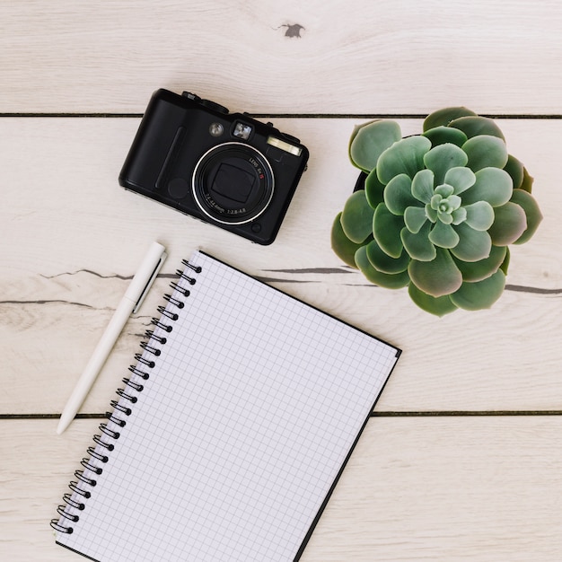 Free photo desk office with objects