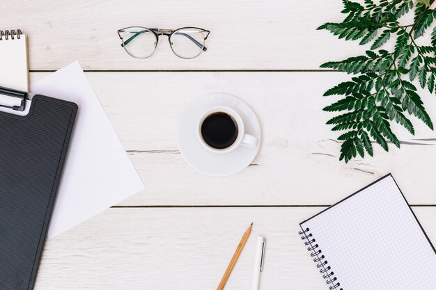 Free Photo desk office with objects