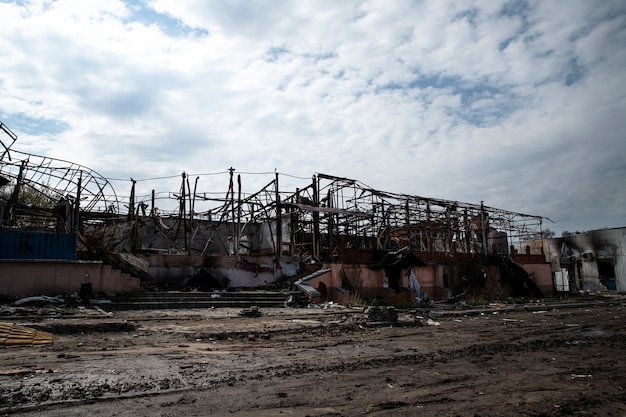 우크라이나에서 건물 파괴 러시아 전쟁
