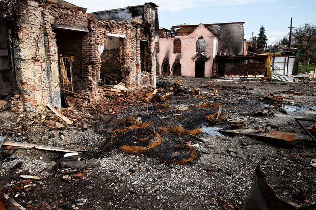 우크라이나에서 건물 파괴 러시아 전쟁