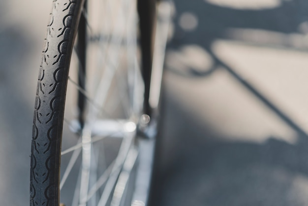 Free photo detail of bicycle wheel