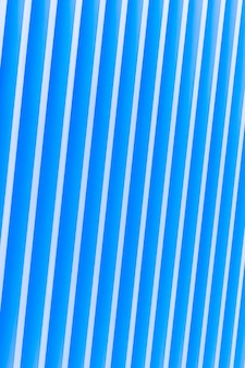 Деталь узора полосатый металлический фасад для синего фона