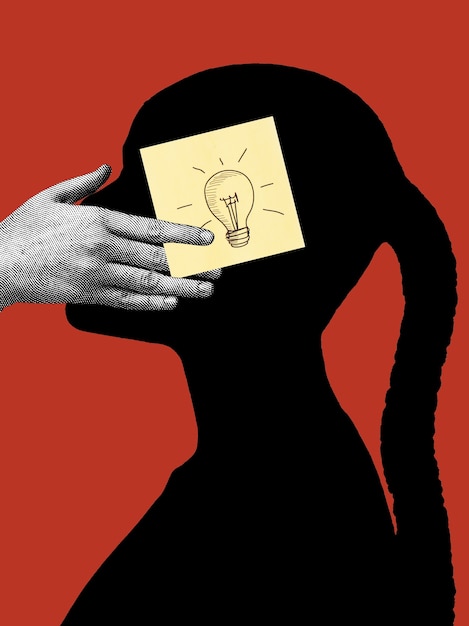 Free photo dictatorship concept with lightbulb drawing