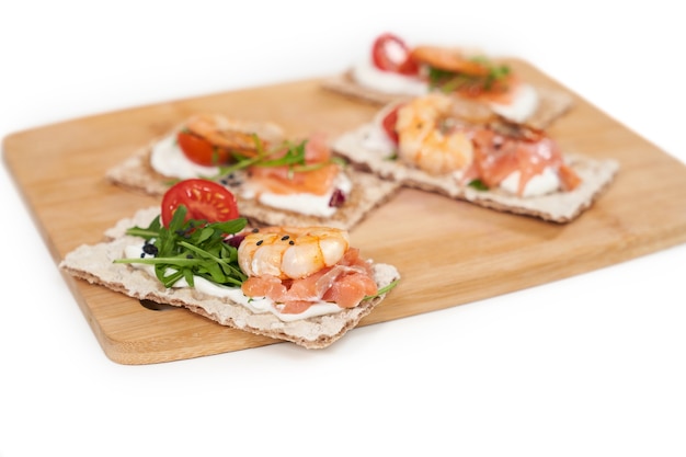 Diet breads with seafood for weight maintenance