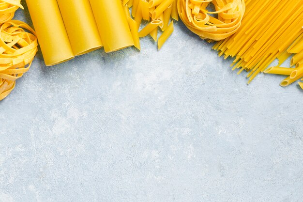 Different italian pasta frame