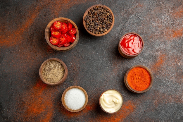 Free photo different spices arranged in a circle