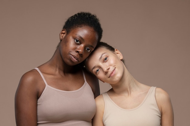 Different women standing together