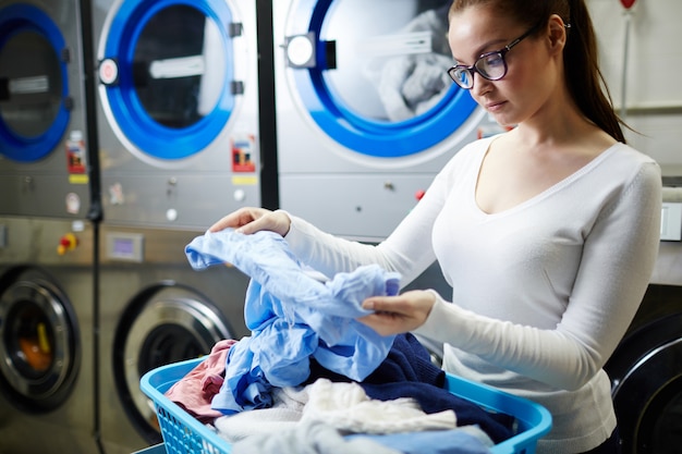 dirty shirt, laundry service