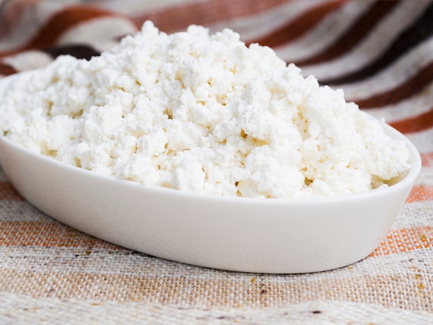 Dish full of cottage cheese 