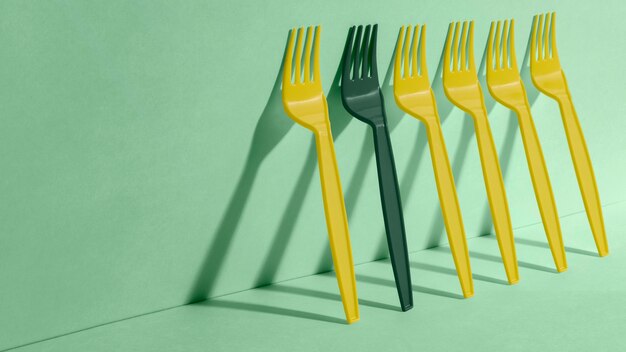 Disposable forks arrangement