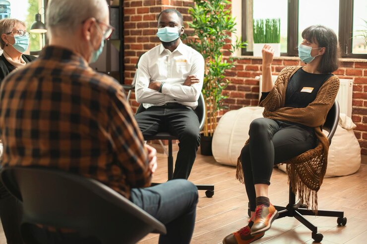 Free Photo diverse patients attending group therapy