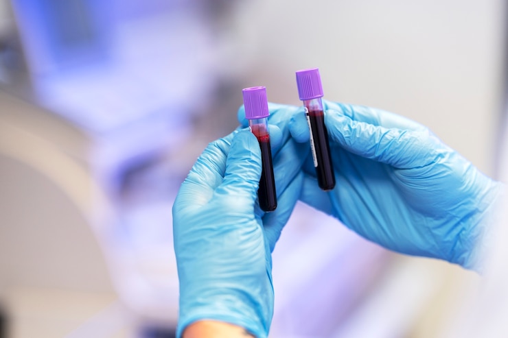 Free Photo doctor performing medical research in lab
