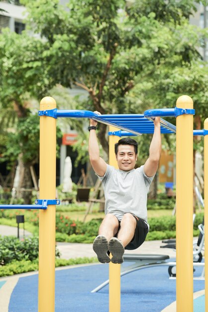 Doing pull-ups