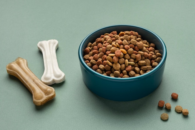 Domestic pet food composition