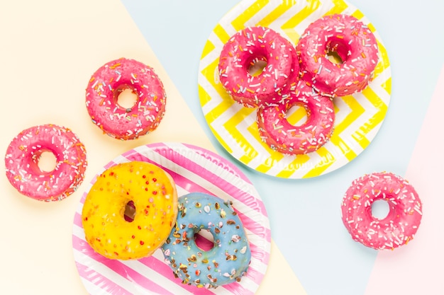 Foto gratuita donuts