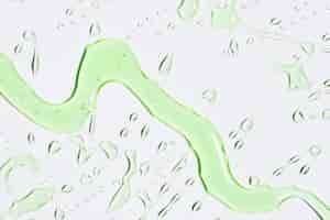 Бесплатное фото Дриблинг зеленой воды