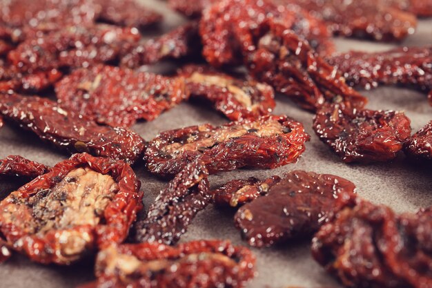 dried tomatoes on bowl