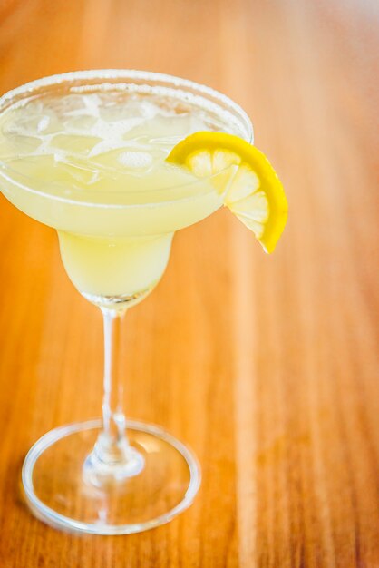 Free photo drink refreshment tequila beverage garnish