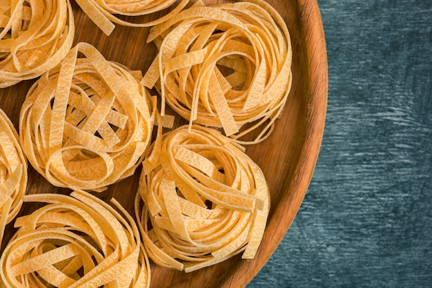 Free photo dry italian pasta