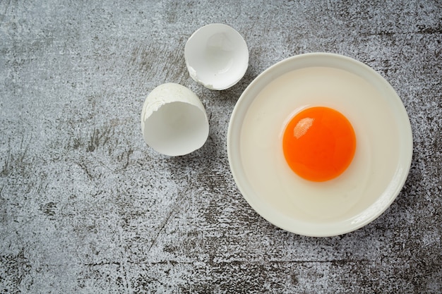 Free photo duck eggs on dark surface