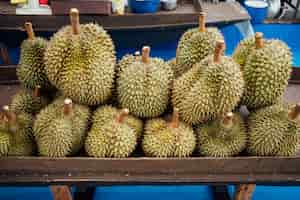 Free photo durian at market