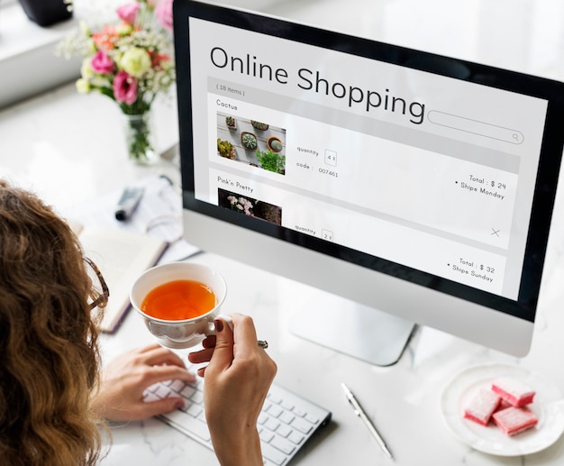 Foto gratuita e-commerce acquisto online vendita di piante