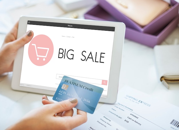 전자 상거래 쇼핑 온라인 홈페이지 판매 개념