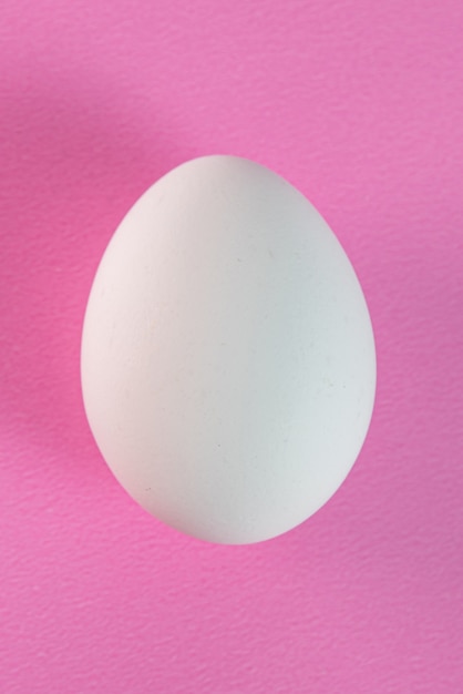 Free photo egg on the pink table