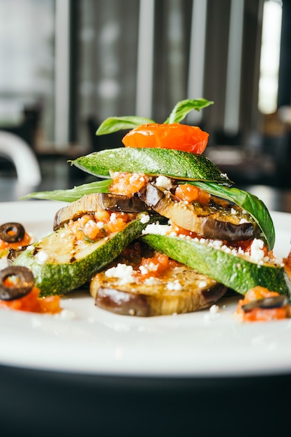 Free photo eggplant zucchini