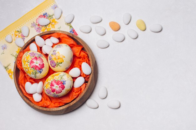 Eggs flower decorated on tray