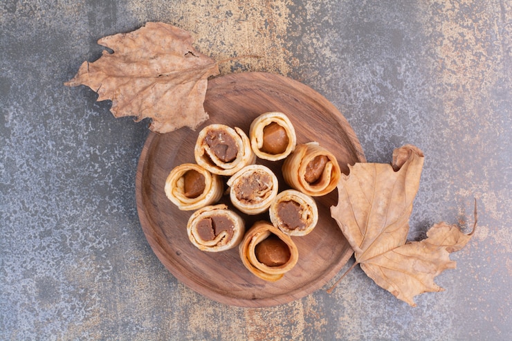Eight of sweet waffles on wooden plate
Pecan Pie Bark