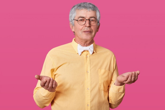 Elderly male does not know what kind of emotion to express