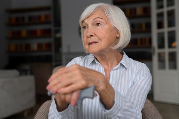 Elderly woman confronting alzheimer's disease