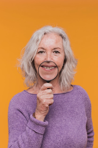 Free photo elderly woman