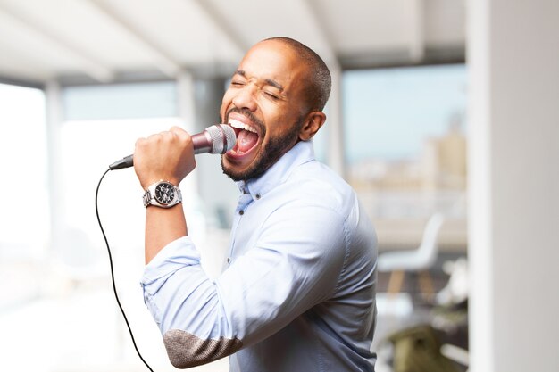 Elegan man singing