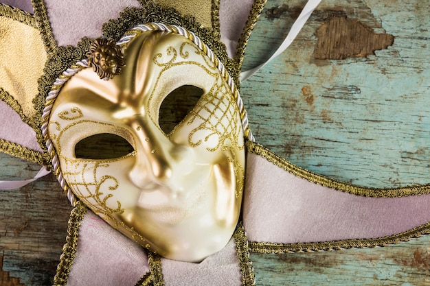 無料写真 ベネチアのカーニバルのマスクでエレガントな構成