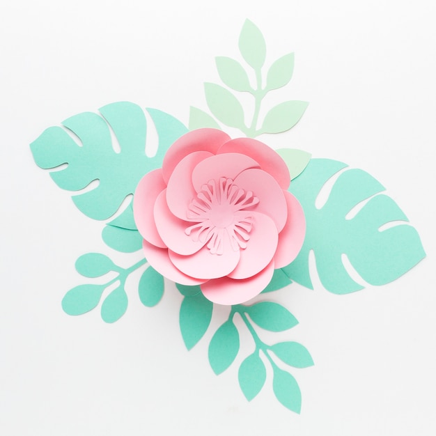 Бесплатное фото Элегантное цветочное бумажное украшение